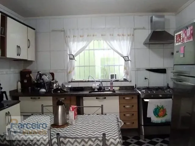 Sobrado com 100m² 3 quartos e 3 banheiros, à venda, no bairro Jardim Vila Formosa em São Paulo