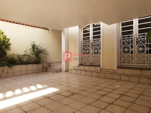 Sobrado com 250m² 3 quartos e 3 banheiros, à venda, no bairro Campo Belo em São Paulo