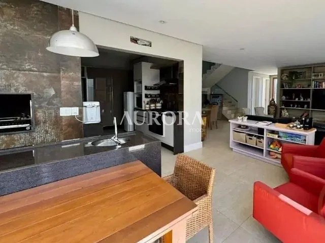 Sobrado com 364m² 3 quartos e 5 banheiros, à venda, no bairro Terra Bonita em Londrina