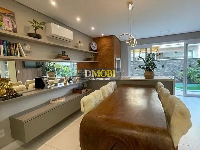 Sobrado com 202m² 3 quartos e 2 banheiros, à venda ou para alugar, no bairro Parque da Matriz em Gravataí