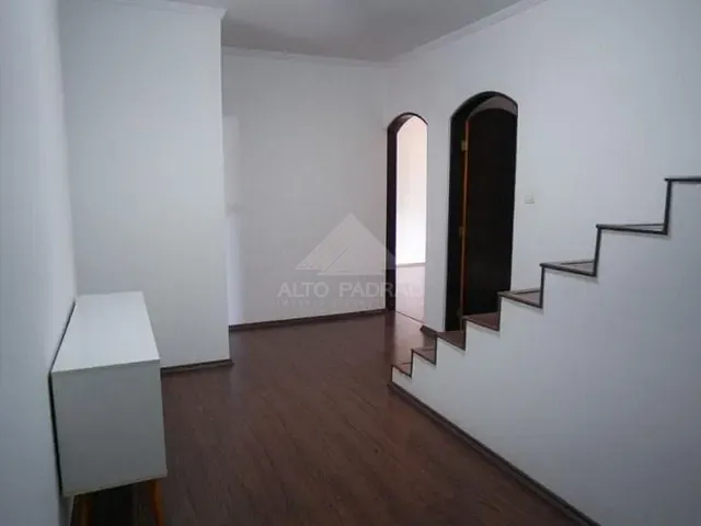 Sobrado com 264m² 3 quartos e 2 banheiros, à venda, no bairro Jardim Maringá em Mauá