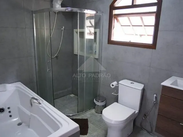 Sobrado com 264m² 3 quartos e 2 banheiros, à venda, no bairro Jardim Maringá em Mauá