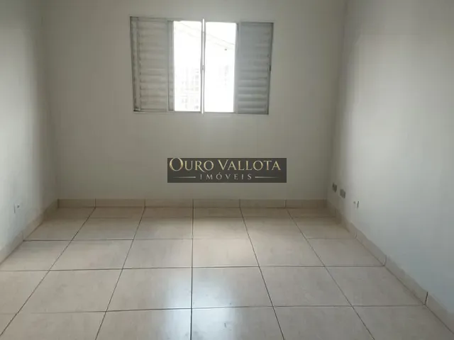 Sobrado 2 quartos e 2 banheiros, para alugar, no bairro Água Rasa em São Paulo