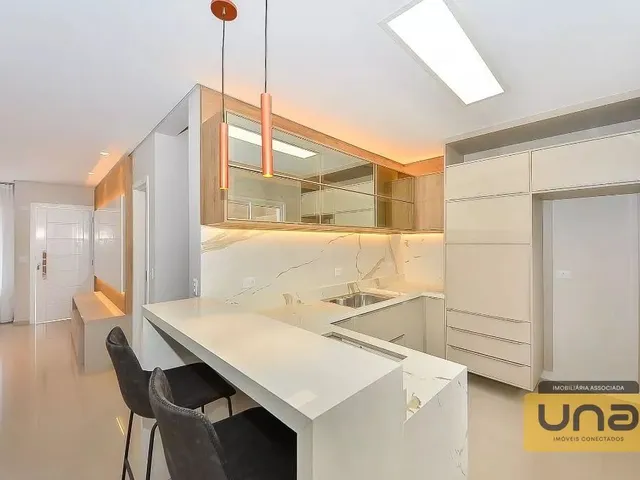 Sobrado com 95m² 3 quartos e 2 banheiros, à venda, no bairro Campo Comprido em Curitiba