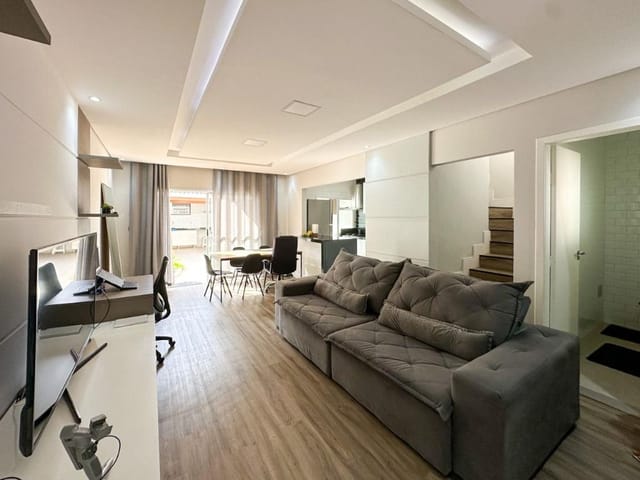 Foto do Sobrado - Sobrado com 2 dormitórios para alugar, 129 m² por R$ 4.654,50/mês - Jardim América - São José dos Campos/SP | INDEPENDENCE NEGOCIOS IMOBILIARIOS LTDA