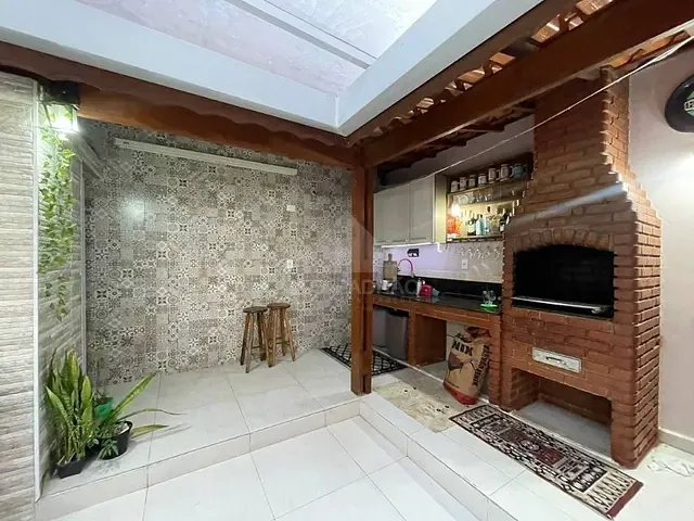 Sobrado com 125m² 3 quartos e 2 banheiros, à venda, no bairro Jardim Itapeva em Mauá