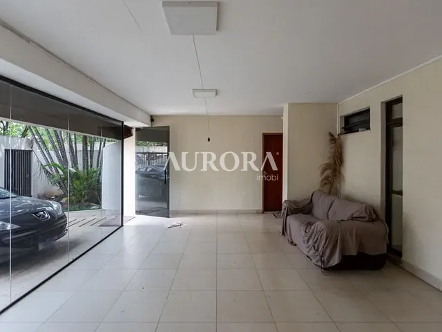 Sobrado com 1200m² 3 quartos e 2 banheiros, à venda ou para alugar, no bairro Kennedy em Londrina