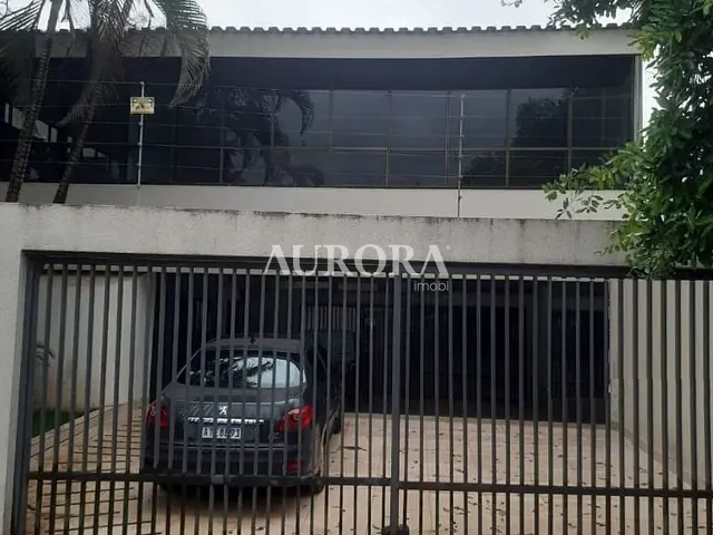 Sobrado com 1200m² 3 quartos e 2 banheiros, à venda ou para alugar, no bairro Kennedy em Londrina