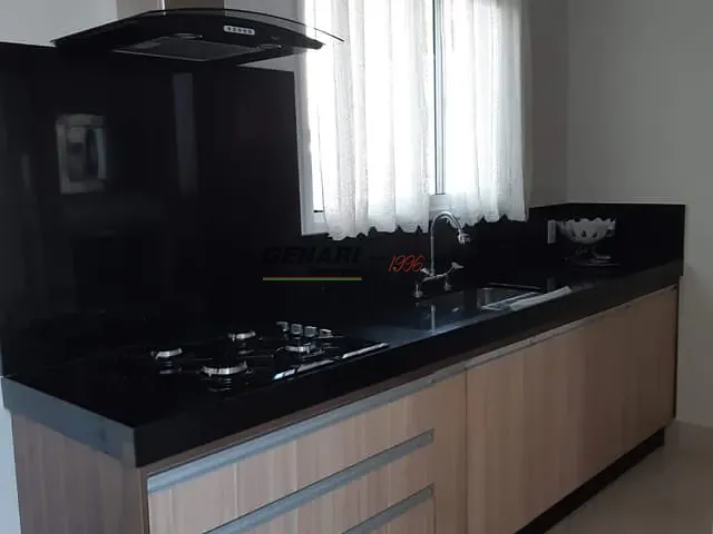 Sobrado com 150m² 3 quartos e 2 banheiros, à venda, no bairro Jardins do Império em Indaiatuba