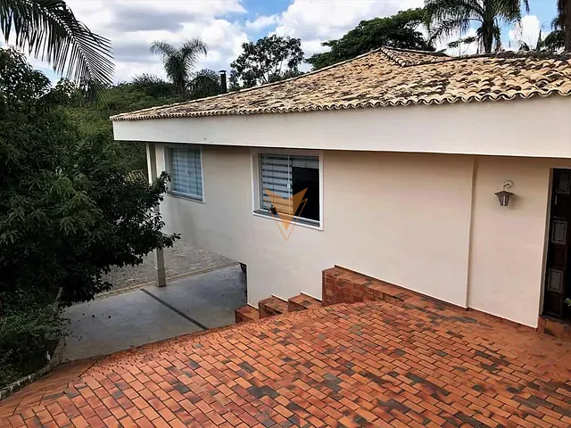 Sobrado com 2612m² 4 quartos e 5 banheiros, à venda, no bairro Jardim Passárgada E em Cotia