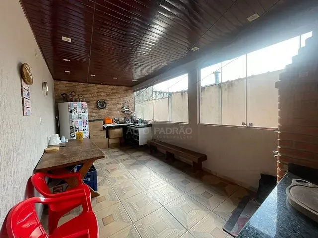 Sobrado com 125m² 3 quartos e 2 banheiros, à venda, no bairro Jardim Primavera em Mauá