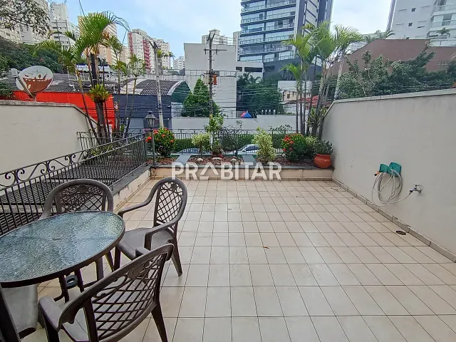 Sobrado 3 quartos e 5 banheiros, à venda, no bairro Vila Ipojuca em São Paulo