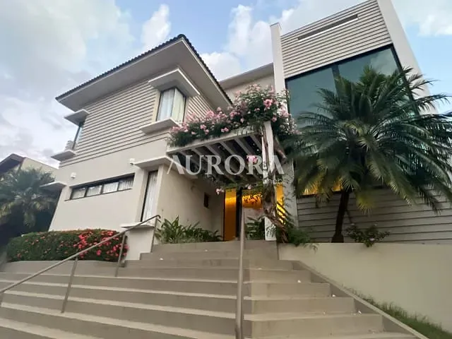 Sobrado com 487m² 3 quartos e 2 banheiros, à venda, no bairro Gleba Fazenda Palhano em Londrina