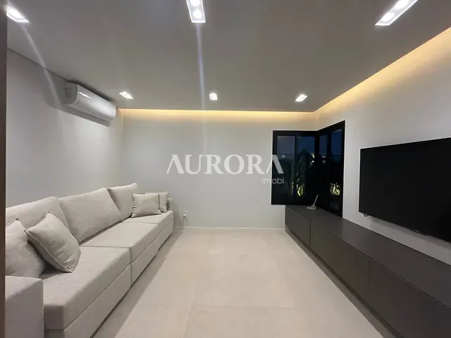 Sobrado com 487m² 3 quartos e 2 banheiros, à venda, no bairro Gleba Fazenda Palhano em Londrina