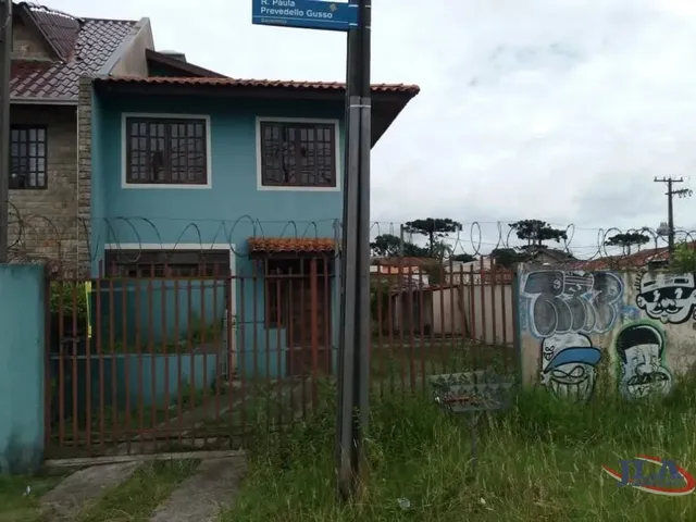 Sobrado 3 quartos e 2 banheiros, à venda ou para alugar, no bairro Boa Vista em Curitiba