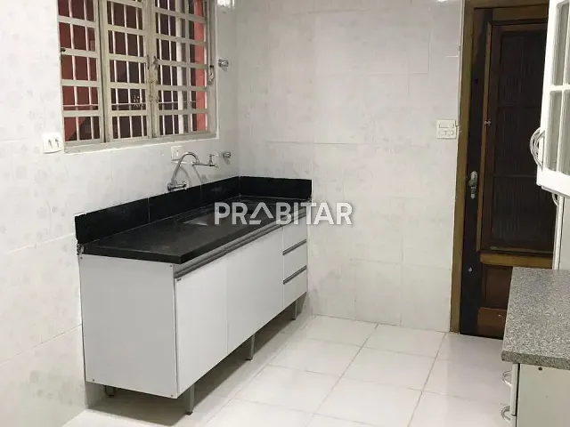 Sobrado com 190m² 3 quartos e 2 banheiros, para alugar, no bairro Alto da Lapa em São Paulo