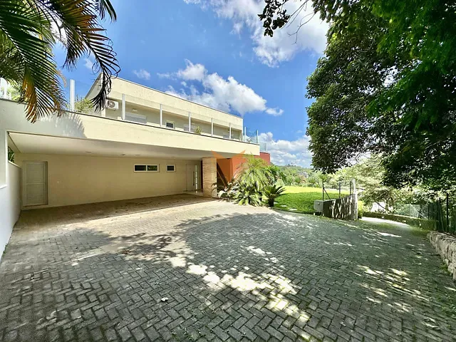 Sobrado com 1249m² 4 quartos e 6 banheiros, à venda, no bairro Pousada dos Bandeirantes em Carapicuíba