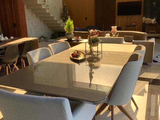 Sobrado com 386m² 4 quartos e 3 banheiros, à venda, no bairro Campeche em Florianópolis