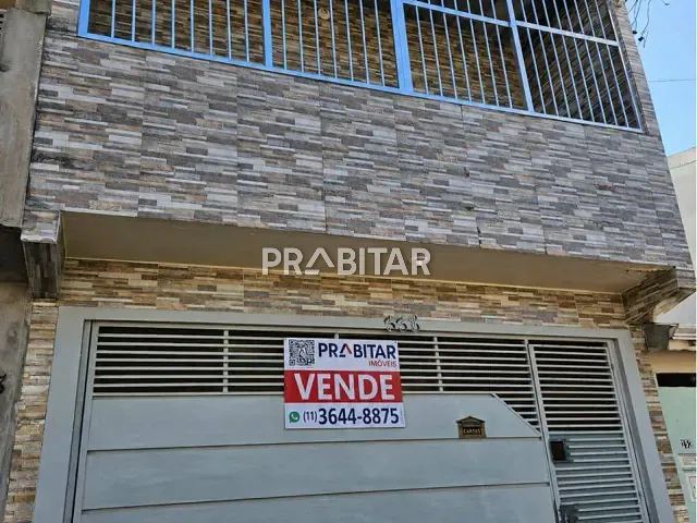 Sobrado 3 quartos e 2 banheiros, à venda, no bairro Parque Santa Teresa em Carapicuíba