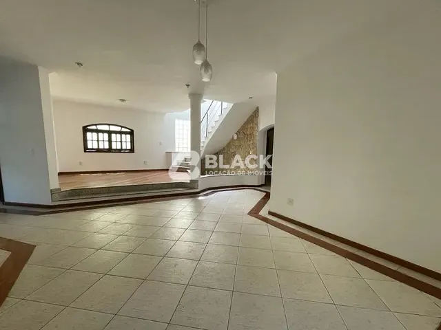 Sobrado com 360m², à venda ou para alugar, no bairro Jardim Pagliato em Sorocaba