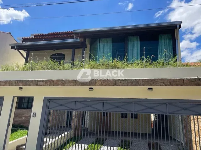 Sobrado com 360m², à venda ou para alugar, no bairro Jardim Pagliato em Sorocaba