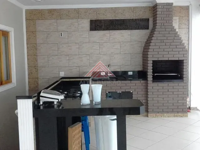 Sobrado com 170m² 3 quartos e 7 banheiros, à venda, no bairro Jardim Nilza Miranda em Mauá