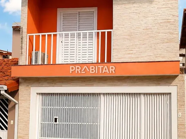 Sobrado 3 quartos e 3 banheiros, à venda, no bairro Parque Santa Teresa em Carapicuíba