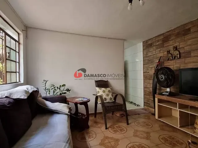 Sobrado com 202m² 6 quartos e 4 banheiros, à venda, no bairro Olímpico em São Caetano do Sul