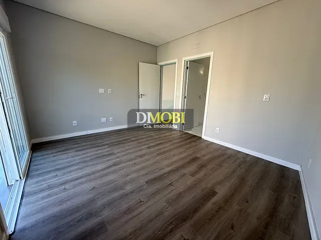 Sobrado com 240m² 3 quartos e 1 banheiro, à venda, no bairro Jansen em Gravataí