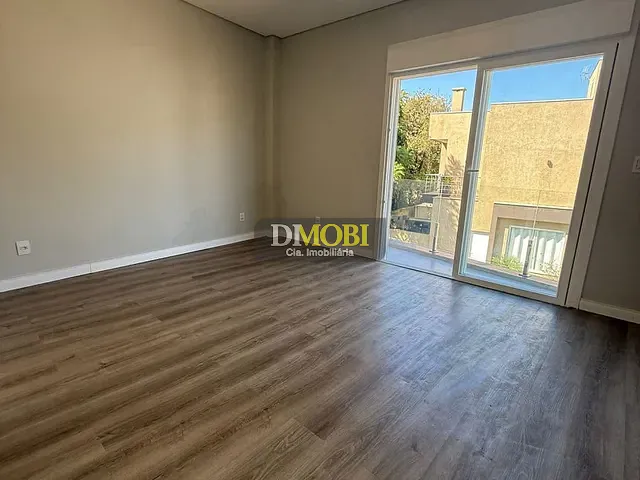 Sobrado com 240m² 3 quartos e 1 banheiro, à venda, no bairro Jansen em Gravataí