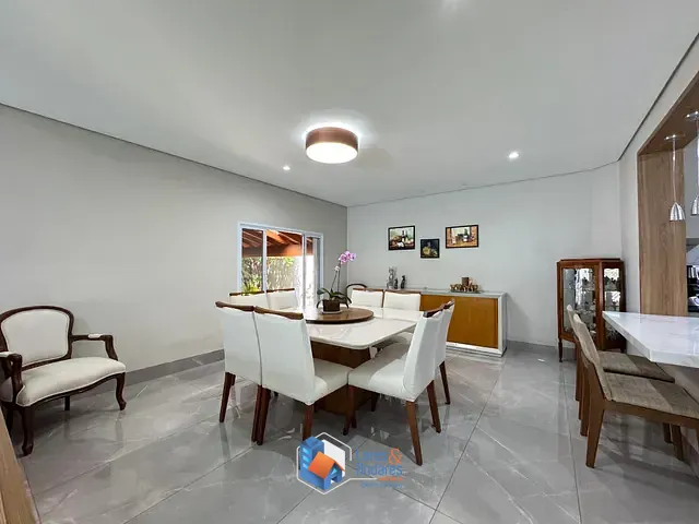 Sobrado com 400m² 4 quartos e 5 banheiros, à venda, no bairro Vila Albertina em São Paulo