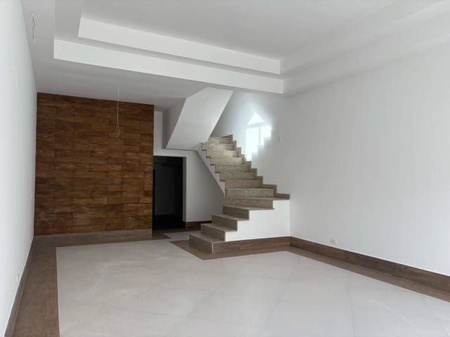Sobrado com 220m² 3 quartos e 5 banheiros, à venda, no bairro Vila da Saúde em São Paulo