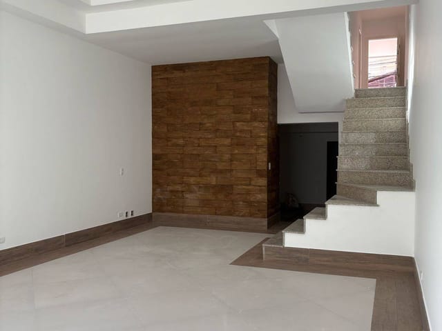 Sobrado com 220m² 3 quartos e 5 banheiros, à venda, no bairro Vila da Saúde em São Paulo