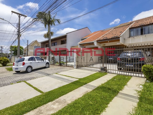 Sobrado 3 quartos e 3 banheiros, à venda, no bairro Boa Vista em Curitiba