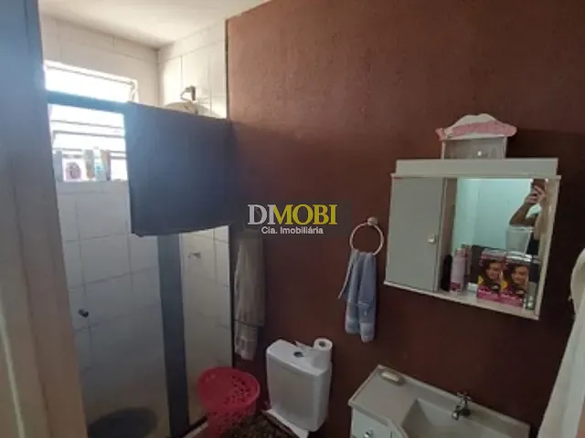 Sobrado 2 quartos e 2 banheiros, à venda, no bairro Santa Cruz em Gravataí