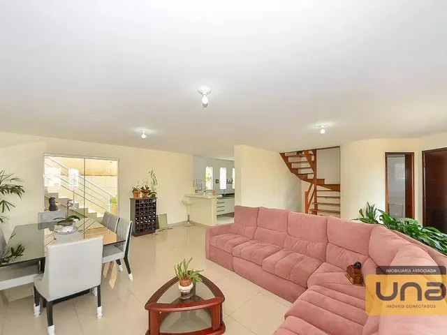 Casa com 140m² 4 quartos e 5 banheiros, à venda, no bairro Campina do Siqueira em Curitiba