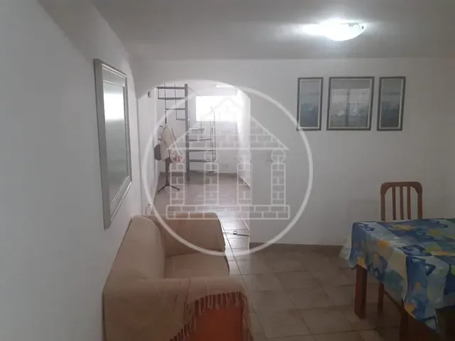 Sobrado com 165m² 4 quartos e 2 banheiros, à venda, no bairro Jardim Guanhembu em São Paulo