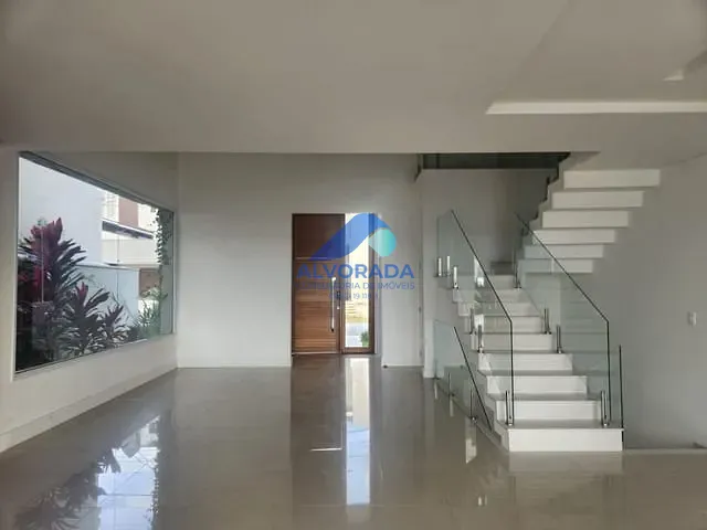 Sobrado com 450m² 4 quartos e 5 banheiros, à venda, no bairro Condomínio Residencial Jaguary em São José dos Campos