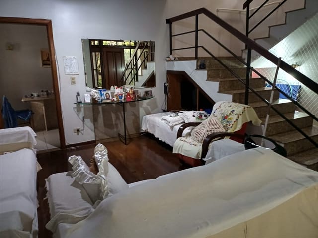 Sobrado 5 quartos e 6 banheiros, à venda, no bairro Jardim da Glória em São Paulo