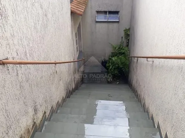 Sobrado com 315m² 3 quartos e 2 banheiros, à venda, no bairro Jardim Itapark Velho em Mauá