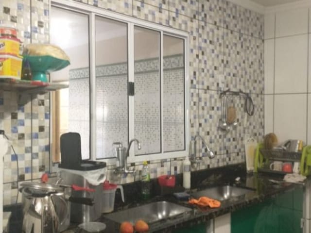 Sobrado com 220m² 4 quartos e 4 banheiros, à venda, no bairro Jardim Santa Tereza em Embu das Artes