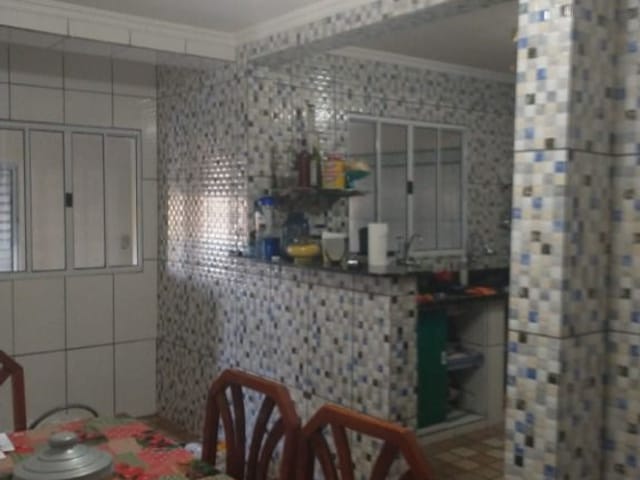 Sobrado com 220m² 4 quartos e 4 banheiros, à venda, no bairro Jardim Santa Tereza em Embu das Artes
