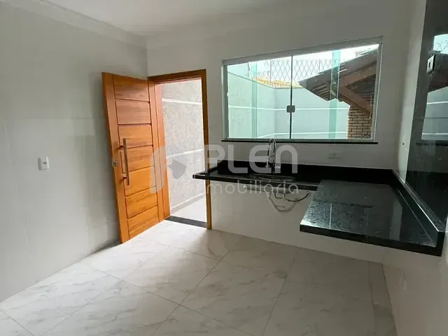 Sobrado 3 quartos e 4 banheiros, à venda, no bairro Vila Mazzei em São Paulo