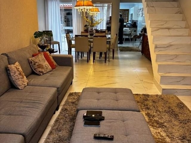 Sobrado com 182m² 3 quartos e 3 banheiros, à venda, no bairro Vila Deodoro em São Paulo