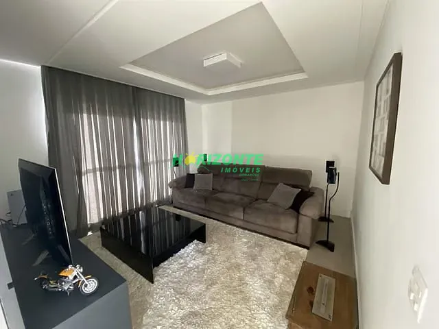 Sobrado com 450m² 4 quartos e 5 banheiros, à venda, no bairro Urbanova em São José dos Campos