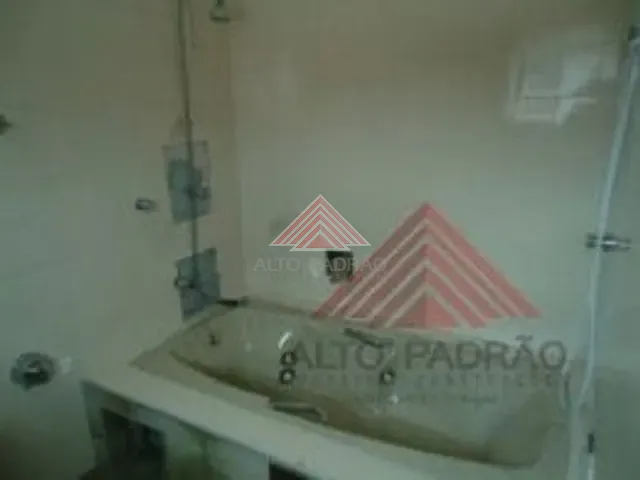 Sobrado 3 quartos e 4 banheiros, à venda, no bairro Bairro inválido em Cidade inexistente