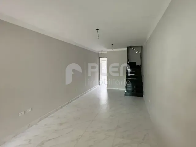 Sobrado 3 quartos e 4 banheiros, à venda, no bairro Vila Mazzei em São Paulo