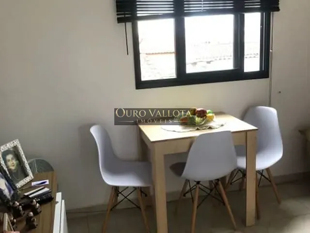 Sobrado com 55m² 2 quartos e 1 banheiro, à venda, no bairro Vila Guilhermina em Praia Grande