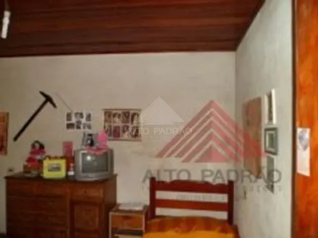Sobrado 3 quartos e 2 banheiros, à venda, no bairro Jardim Santa Lídia em Mauá