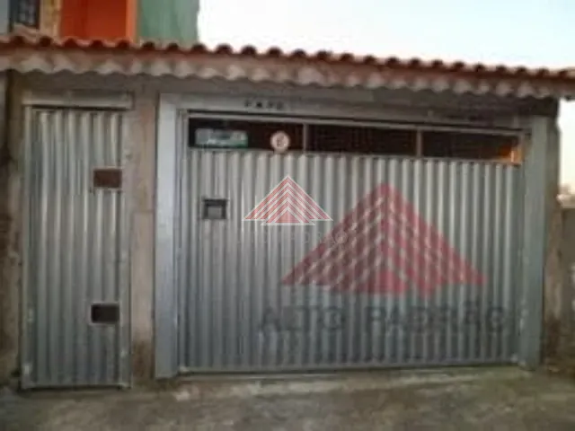 Sobrado 3 quartos e 2 banheiros, à venda, no bairro Jardim Santa Lídia em Mauá
